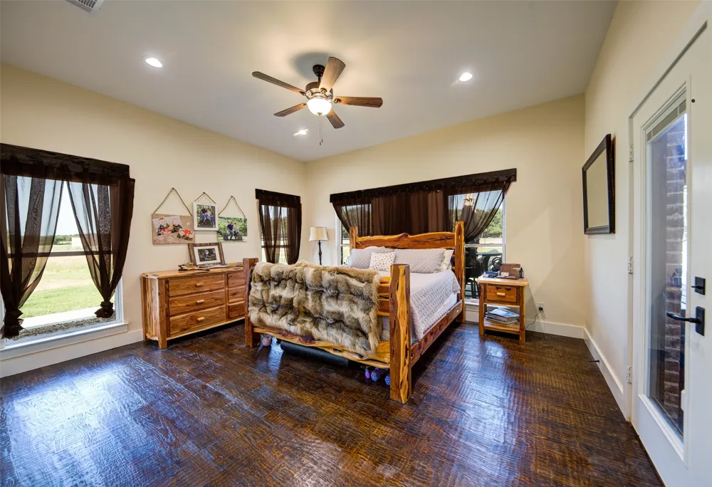 344 County Road 1660 Chico, TX 76431