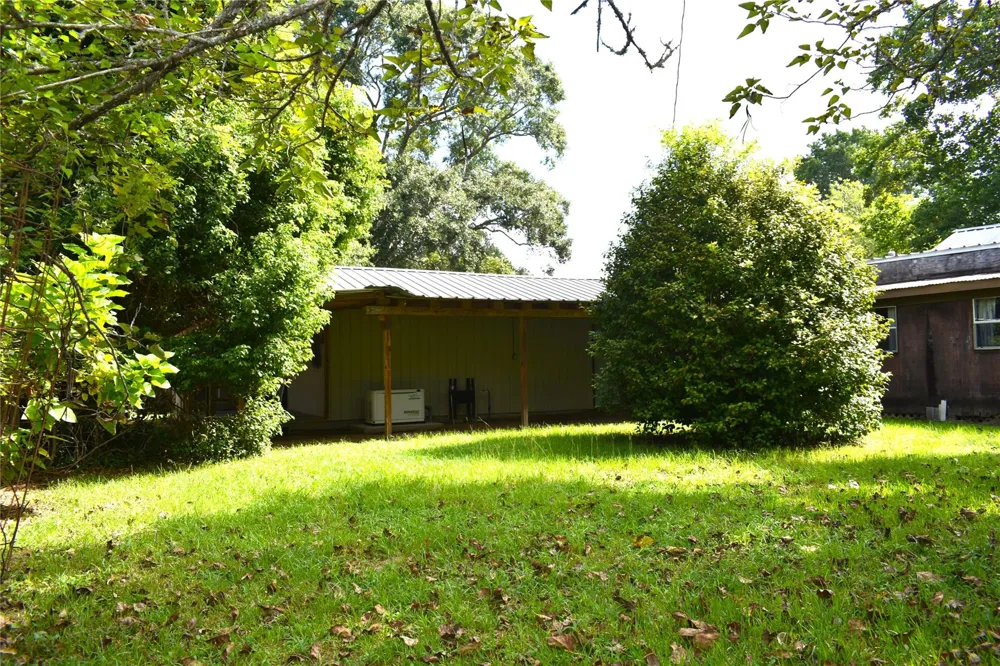 1601 Columbia Street Liberty, TX 77575