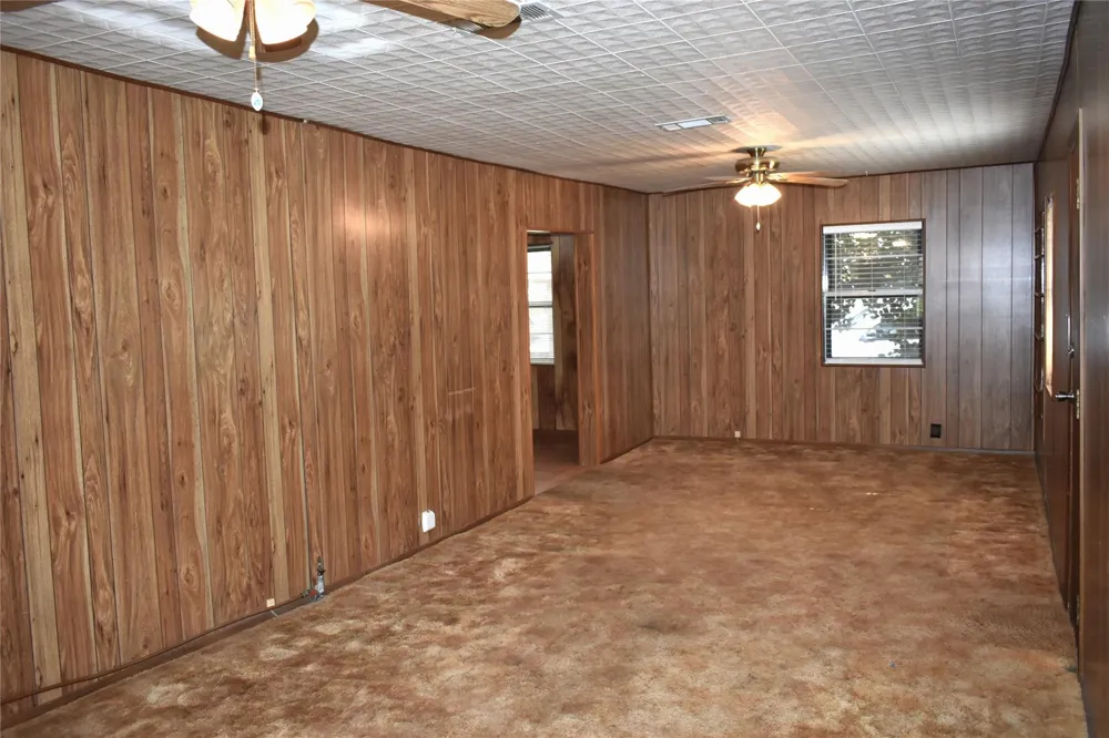 1601 Columbia Street Liberty, TX 77575