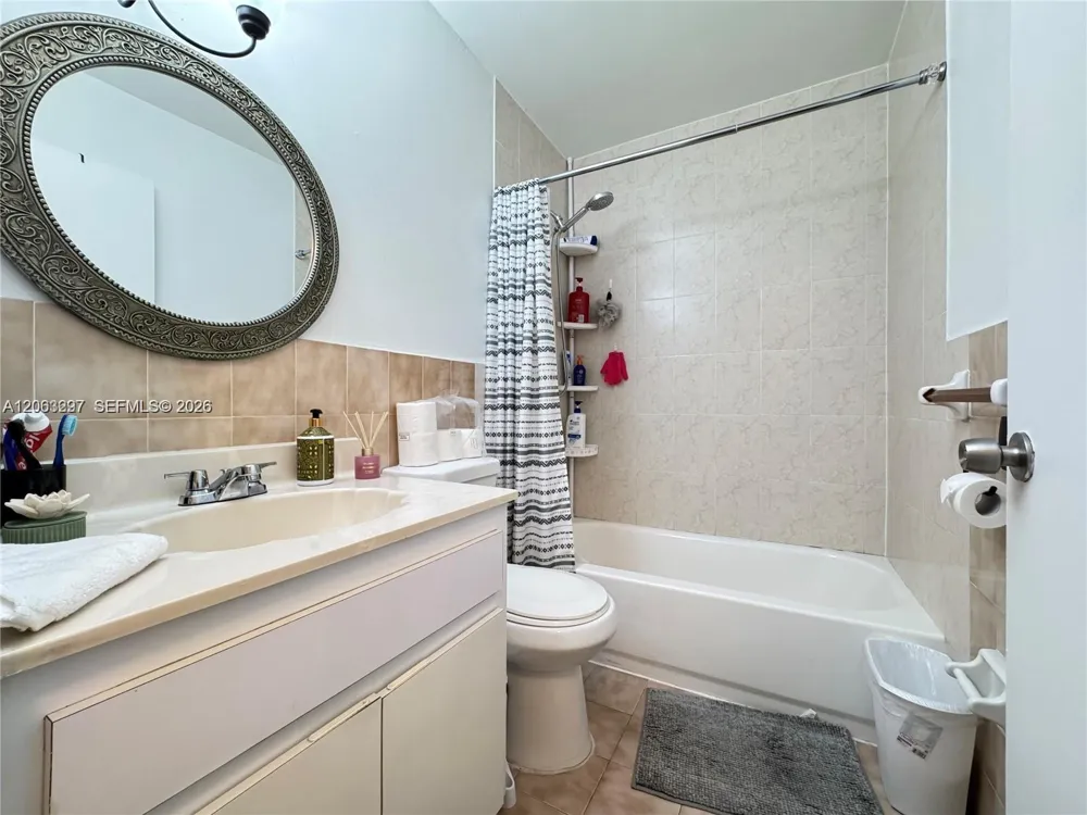 10765 SW 4th St #8 Sweetwater, FL 33174