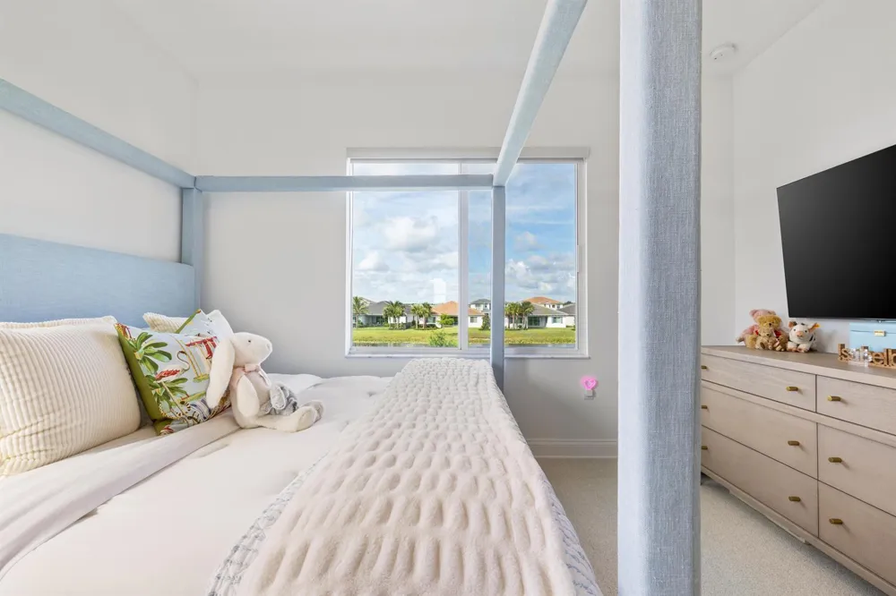 12143 Waterstone Circle Palm Beach Gardens, FL 33412
