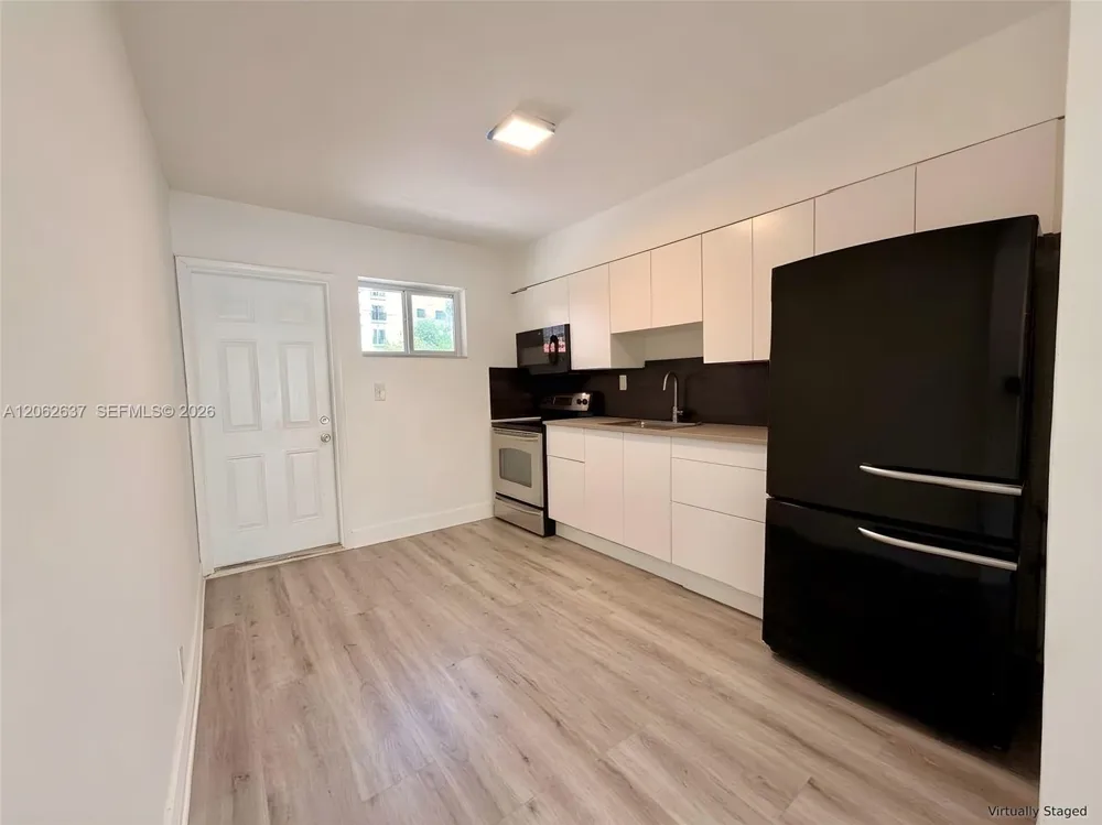 132 SW 20th Ave #132 Miami, FL 33135