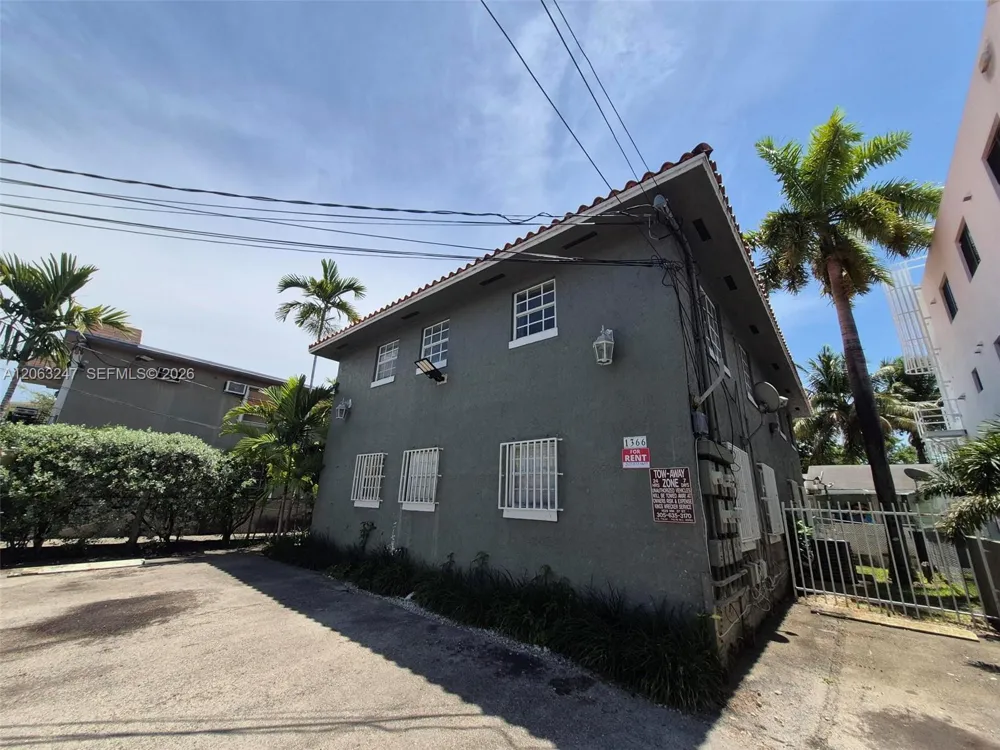 1366 SW 4th St #3 Miami, FL 33135