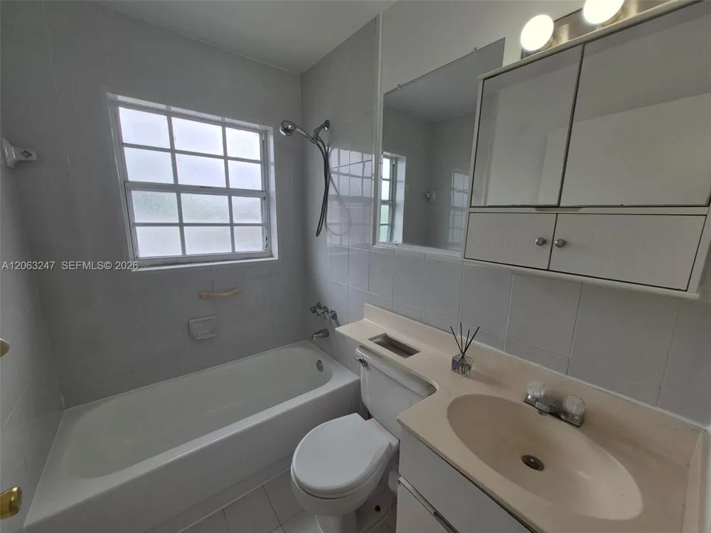 1366 SW 4th St #3 Miami, FL 33135