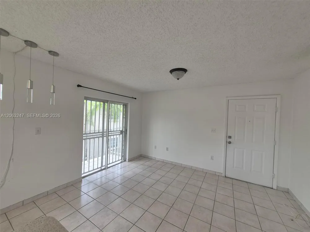 1366 SW 4th St #3 Miami, FL 33135