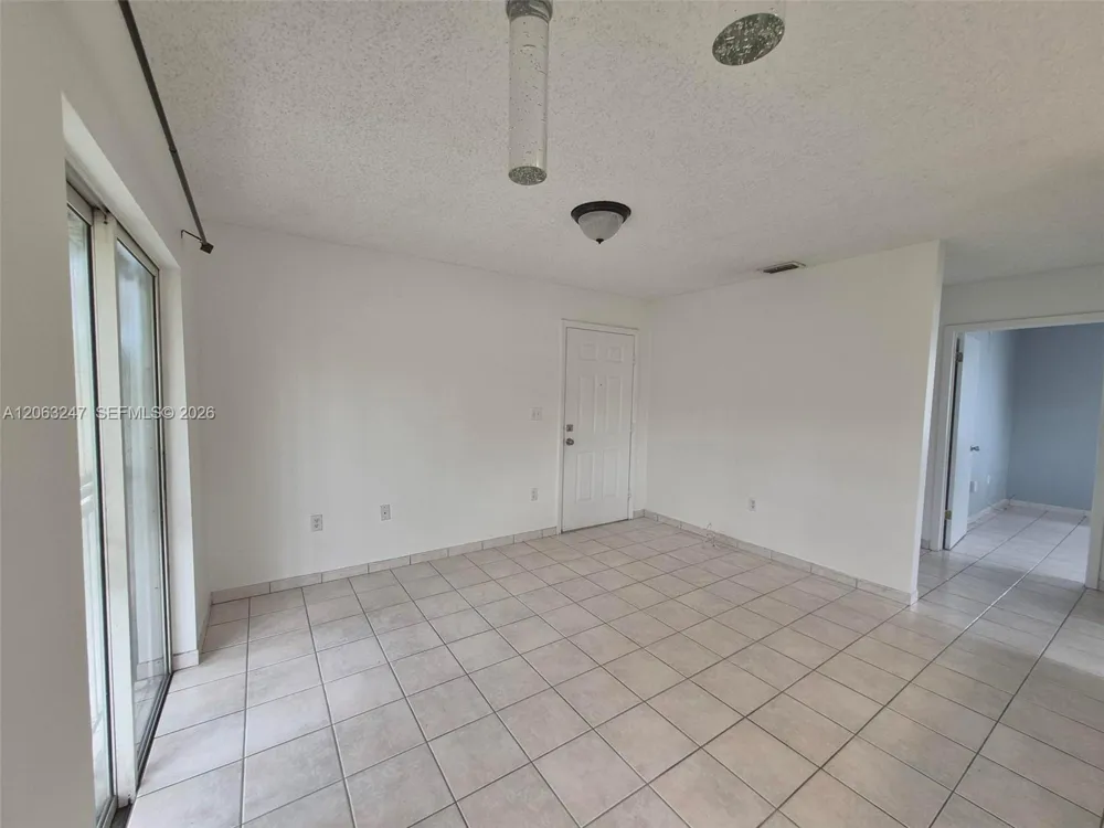 1366 SW 4th St #3 Miami, FL 33135