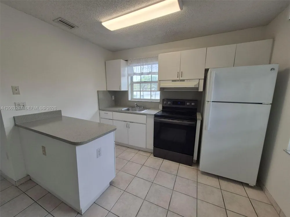 1366 SW 4th St #3 Miami, FL 33135