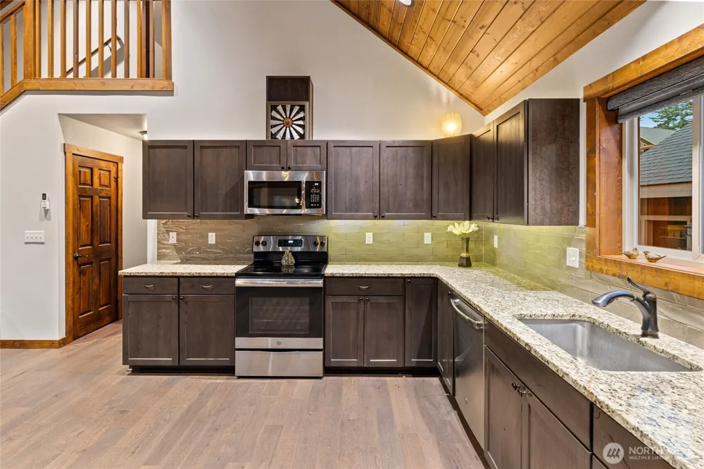10 Rockberry Loop Ronald, WA 98940