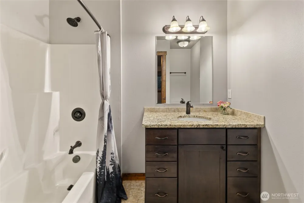 10 Rockberry Loop Ronald, WA 98940