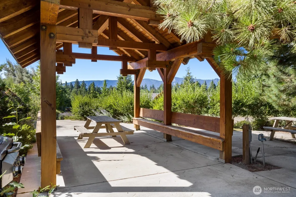 10 Rockberry Loop Ronald, WA 98940