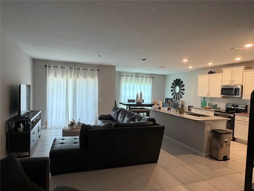 3363 BELLEZZA COURT Kissimmee, FL 34746