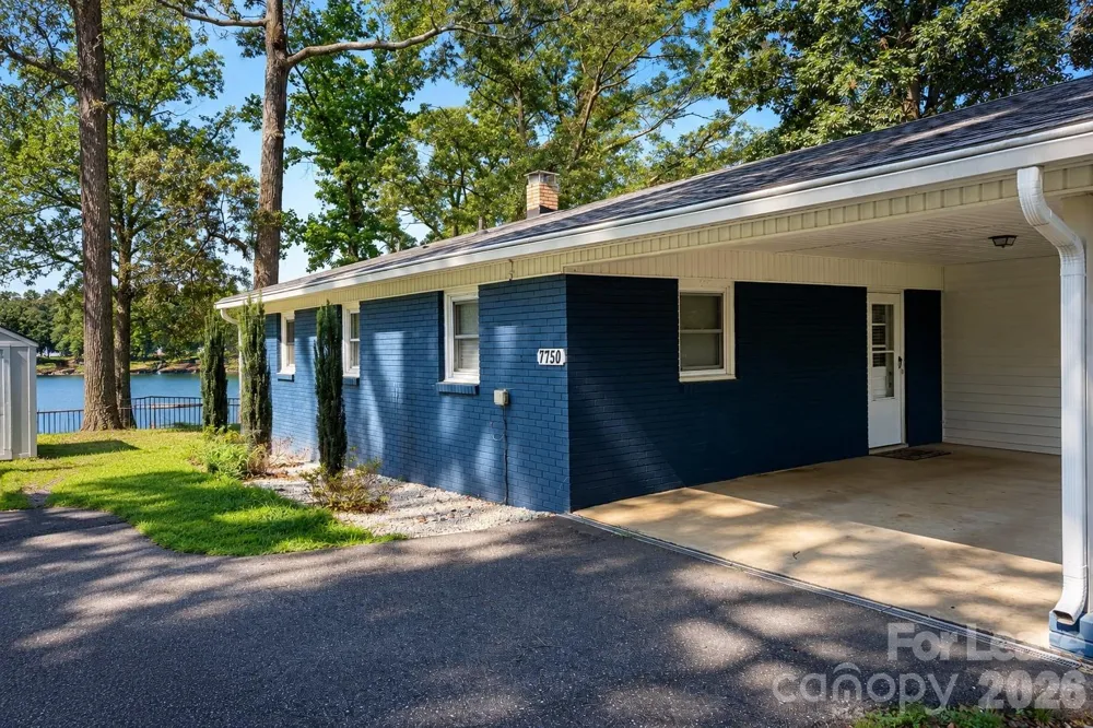 7750 Anglers Way Sherrills Ford, NC 28673