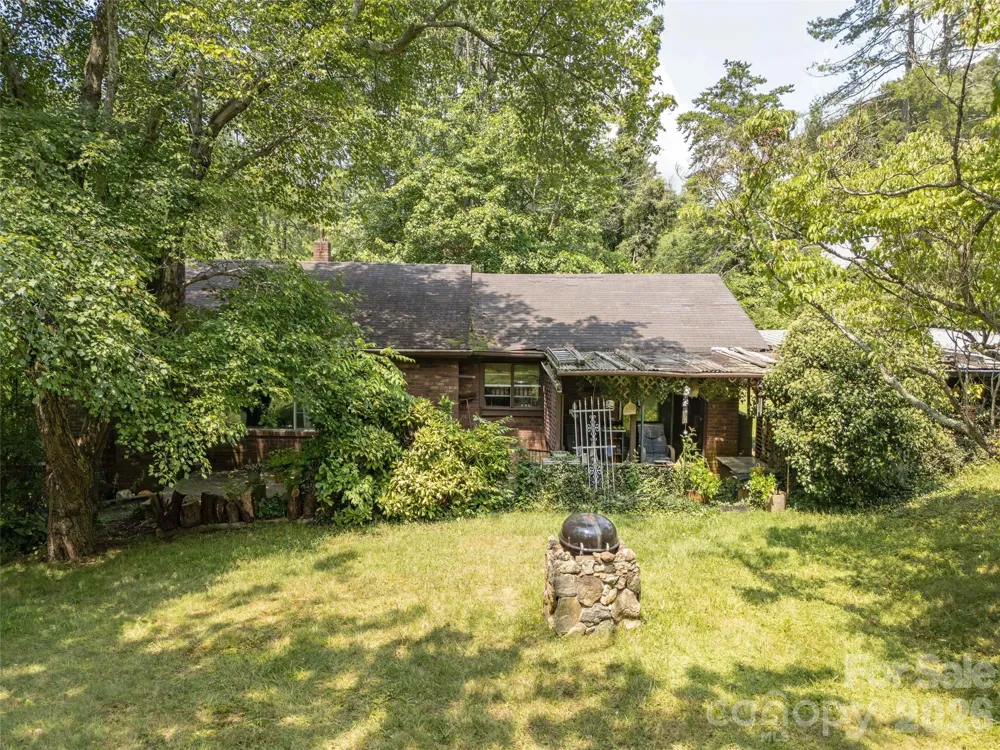 11 Cub Road #4 Asheville, NC 28806