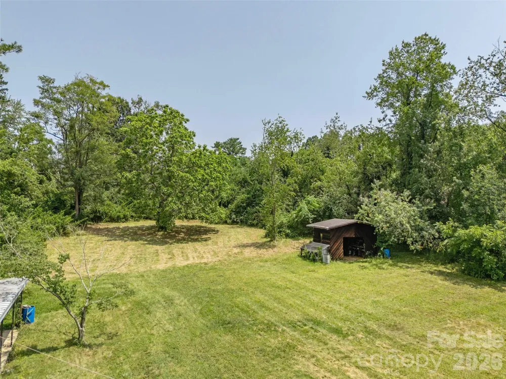 11 Cub Road #4 Asheville, NC 28806