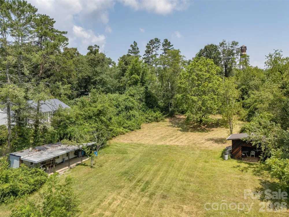 11 Cub Road #4 Asheville, NC 28806