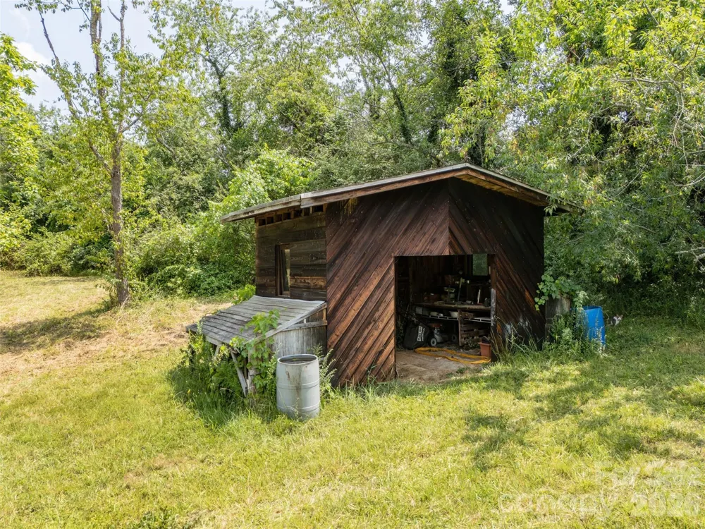 11 Cub Road #4 Asheville, NC 28806