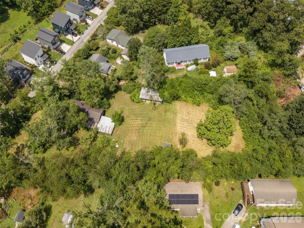 11 Cub Road #4 Asheville, NC 28806