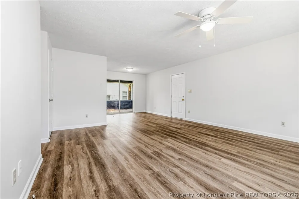 302 W 6th Avenue Raeford, NC 28376
