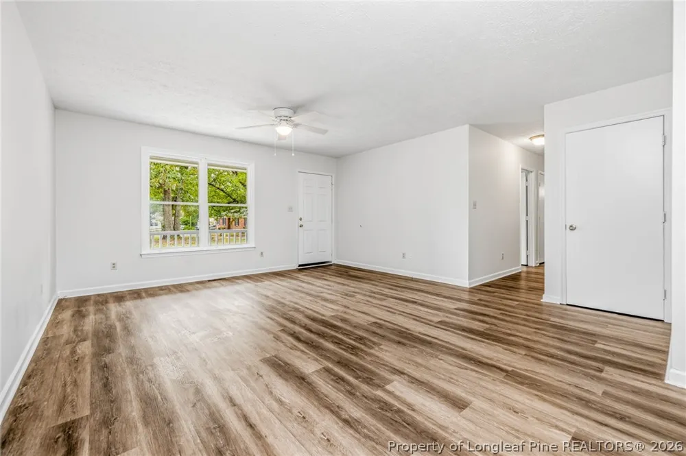 302 W 6th Avenue Raeford, NC 28376
