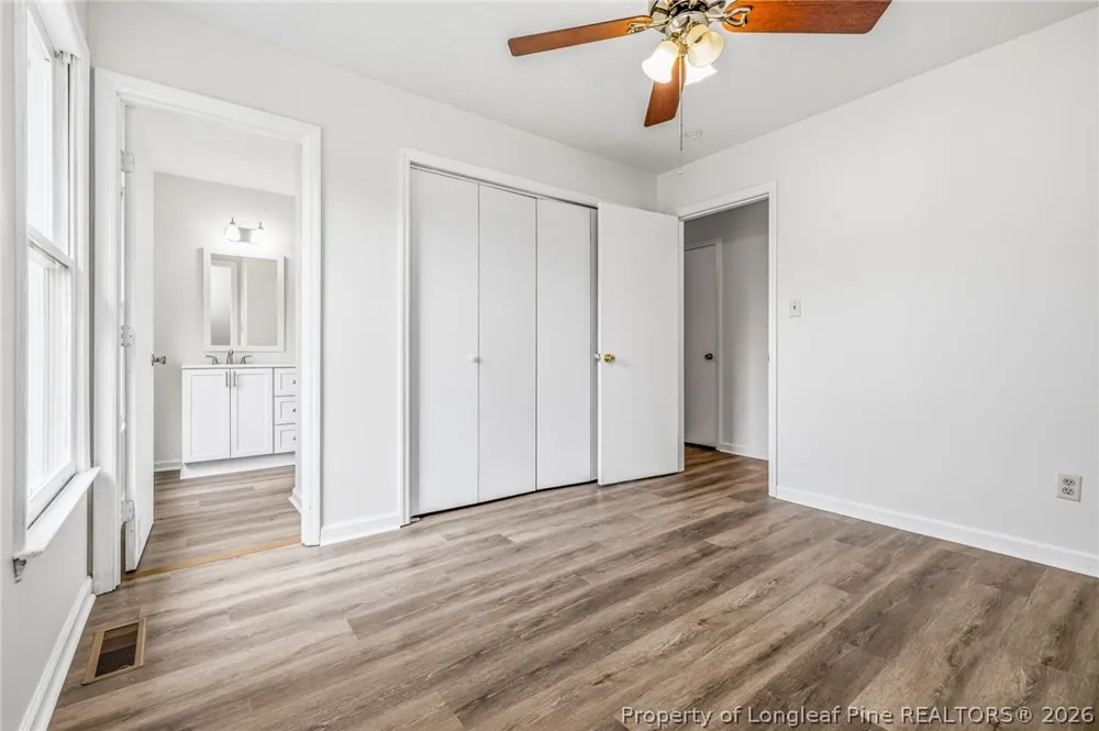 302 W 6th Avenue Raeford, NC 28376