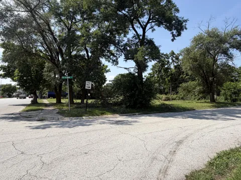 1114 W 25th Avenue