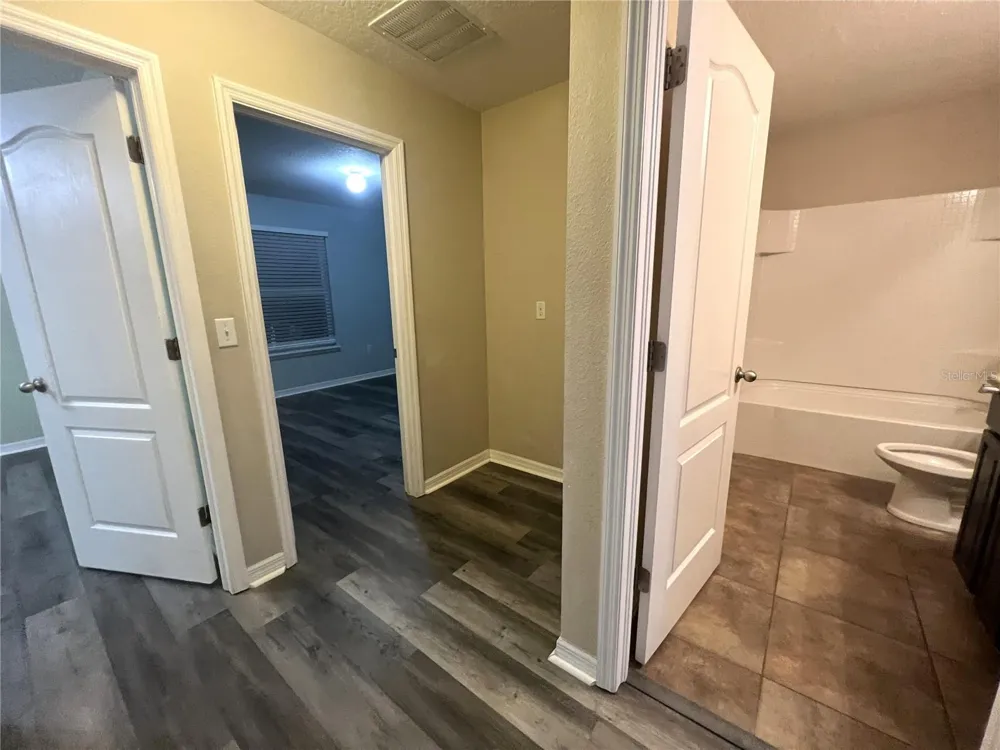 8613 ANDALUCIA FIELD DRIVE Tampa, FL 33637