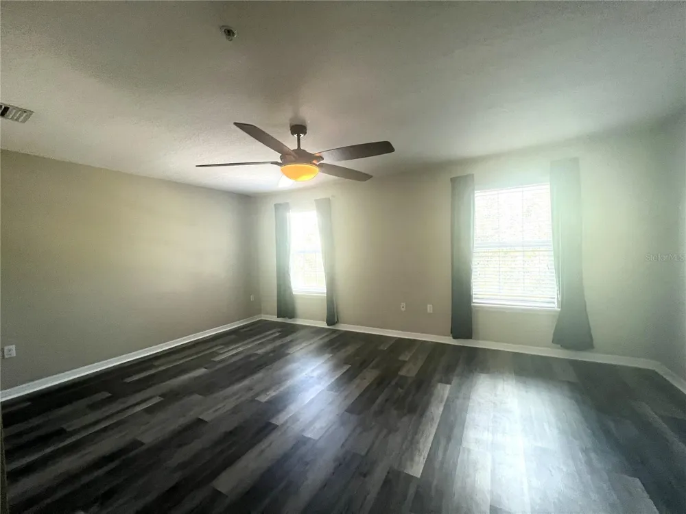 8613 ANDALUCIA FIELD DRIVE Tampa, FL 33637