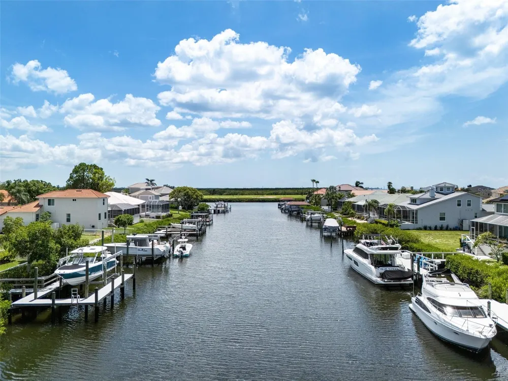 949 ALLEGRO LANE Apollo Beach, FL 33572