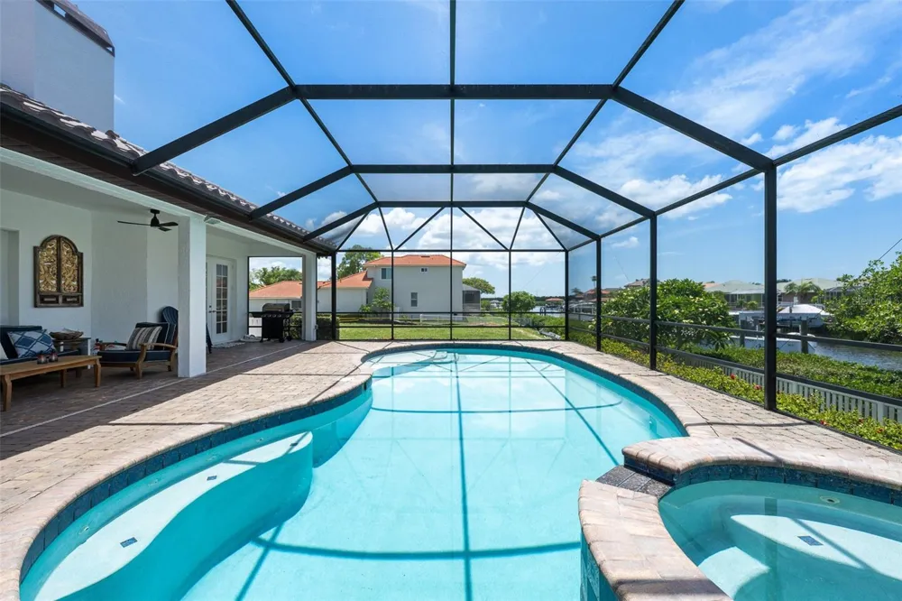 949 ALLEGRO LANE Apollo Beach, FL 33572