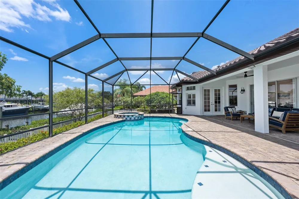 949 ALLEGRO LANE Apollo Beach, FL 33572