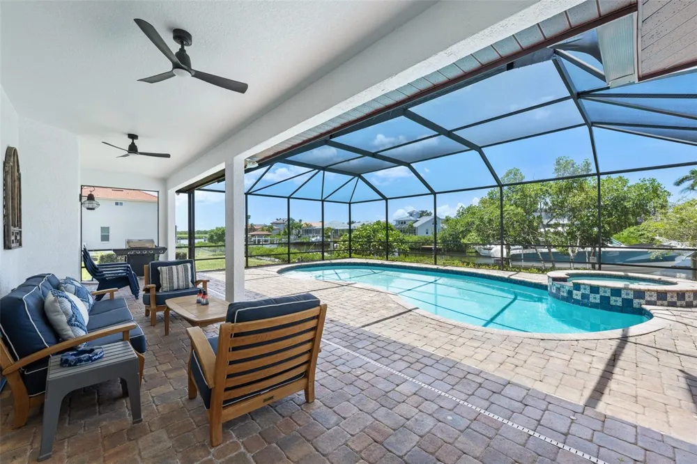 949 ALLEGRO LANE Apollo Beach, FL 33572
