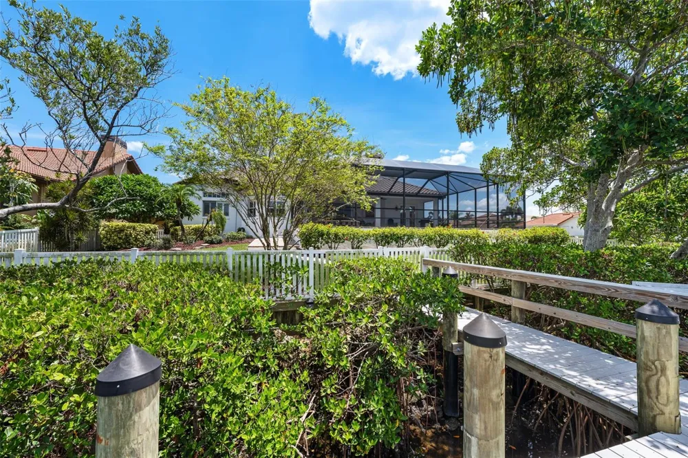 949 ALLEGRO LANE Apollo Beach, FL 33572