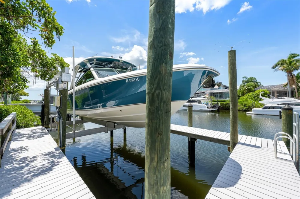 949 ALLEGRO LANE Apollo Beach, FL 33572