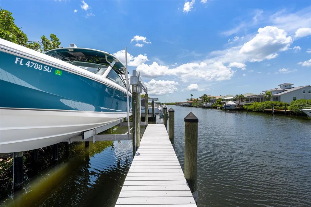949 ALLEGRO LANE Apollo Beach, FL 33572