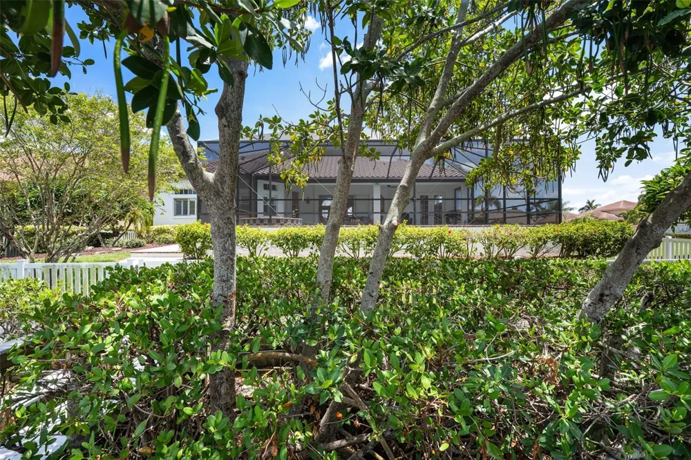 949 ALLEGRO LANE Apollo Beach, FL 33572