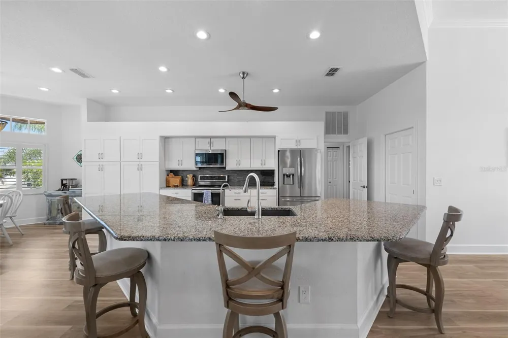 949 ALLEGRO LANE Apollo Beach, FL 33572