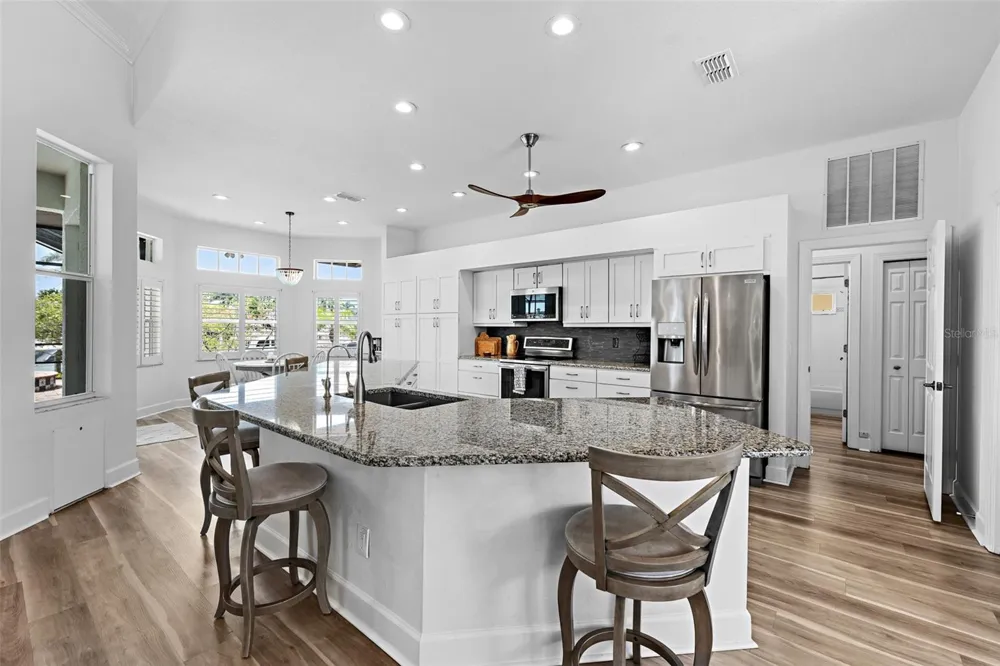 949 ALLEGRO LANE Apollo Beach, FL 33572