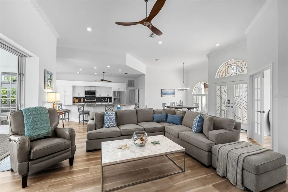 949 ALLEGRO LANE Apollo Beach, FL 33572