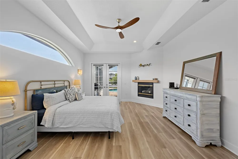 949 ALLEGRO LANE Apollo Beach, FL 33572