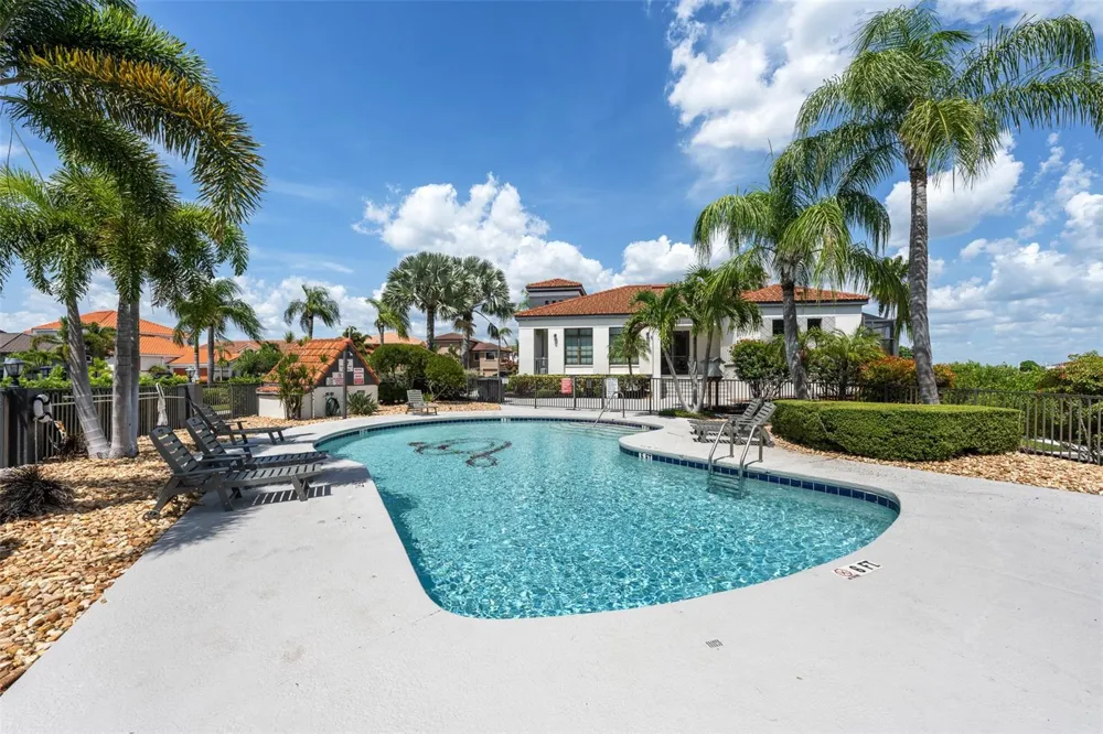 949 ALLEGRO LANE Apollo Beach, FL 33572