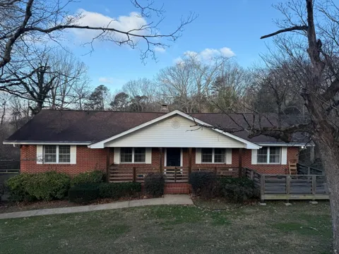 923 W Crest Road