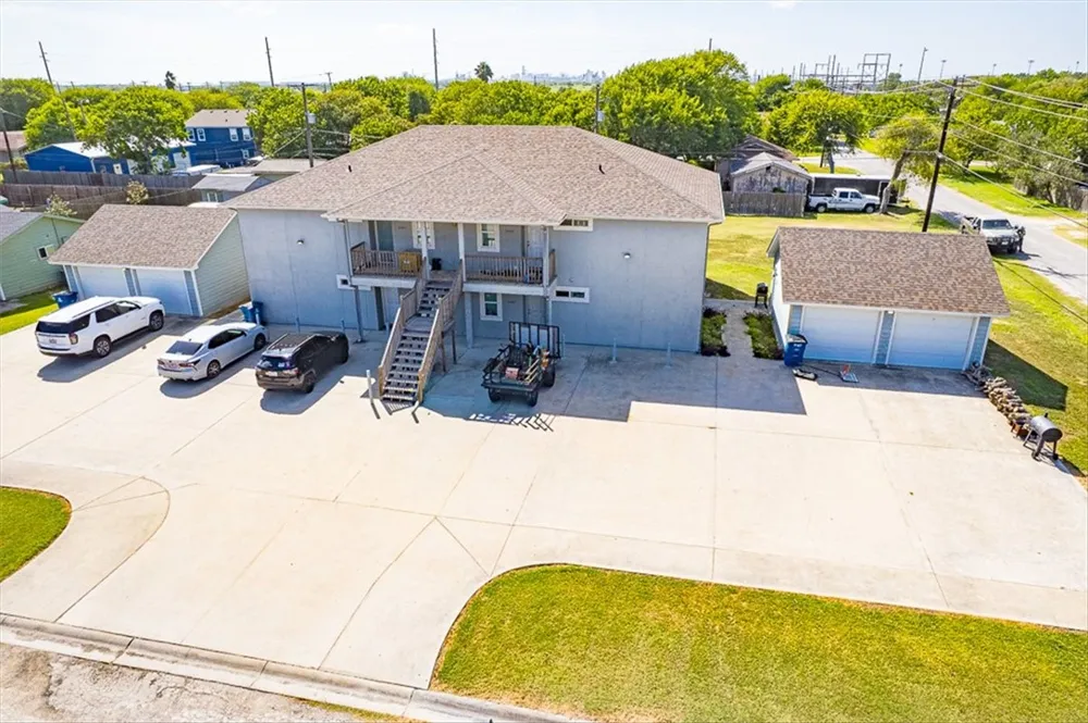 2461 Avenue D Ingleside, TX 78362