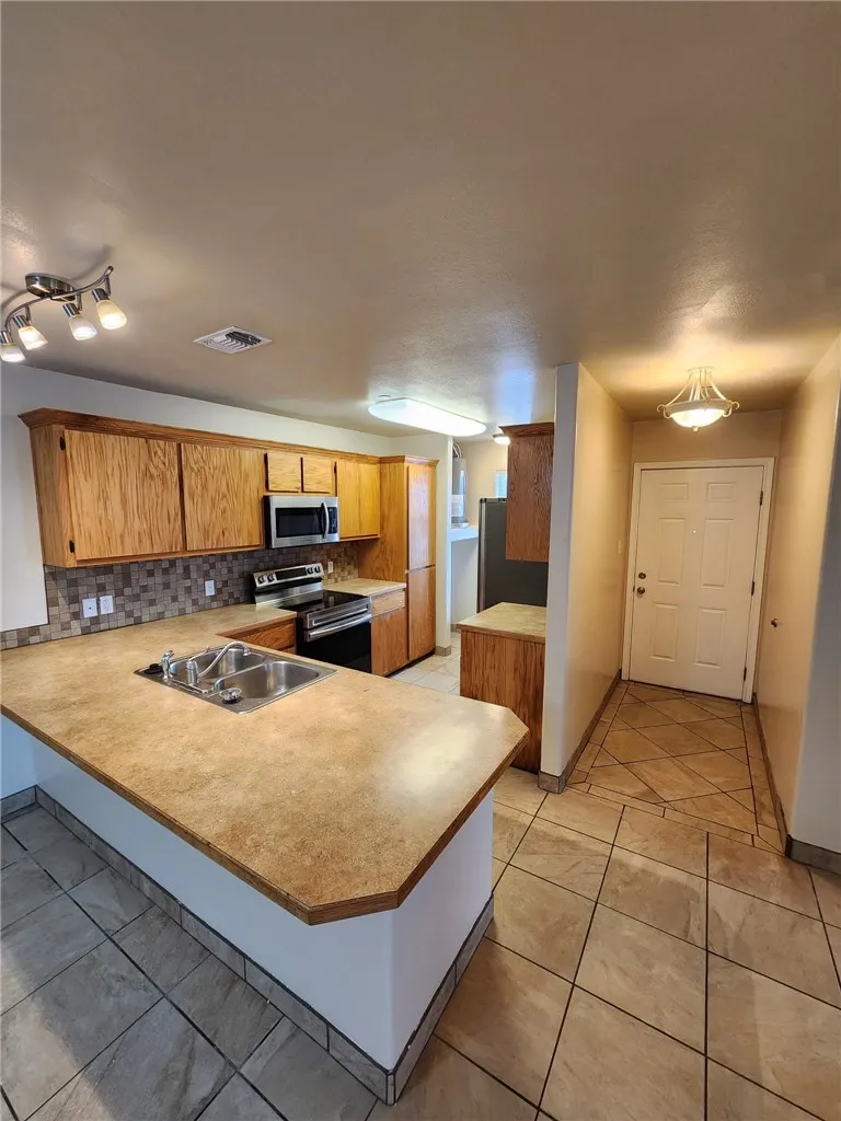 2461 Avenue D Ingleside, TX 78362