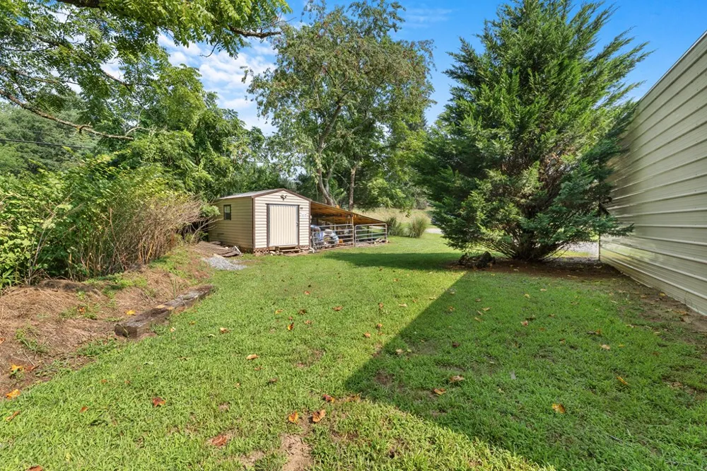 RIVERS EDGE TRL Franklin, NC 28734