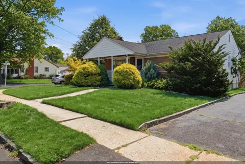 2349 COLONIAL DR