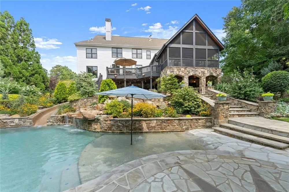 16066 Inverness Trail Milton, GA 30004
