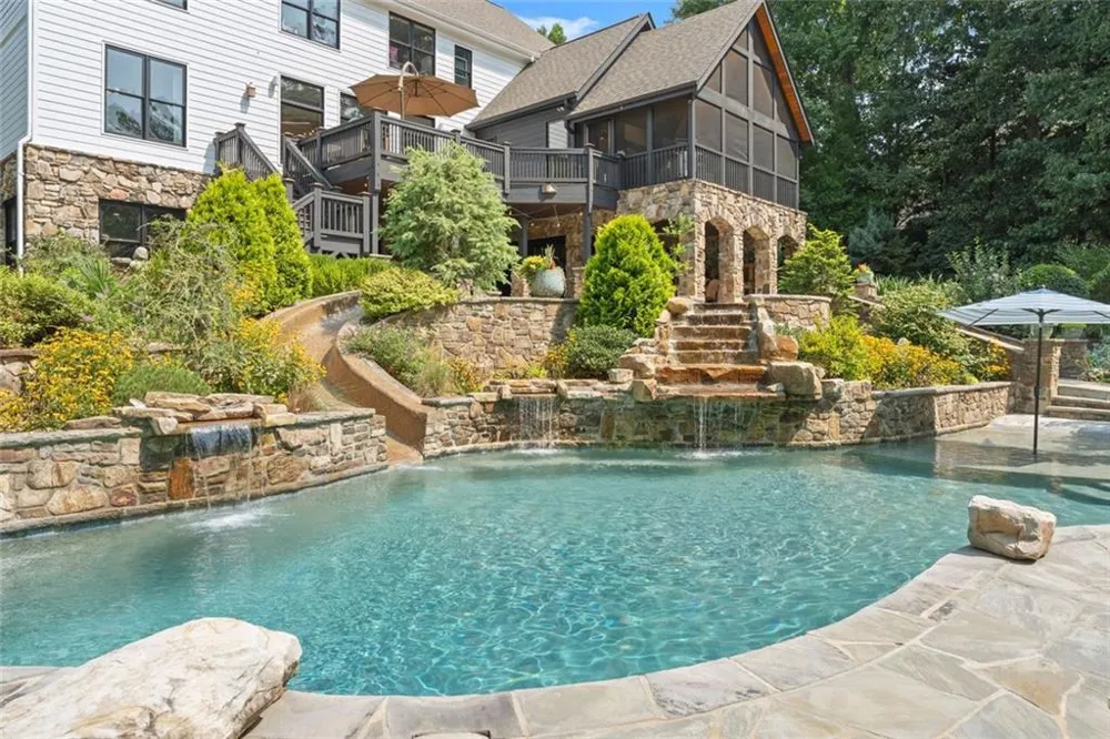 16066 Inverness Trail Milton, GA 30004