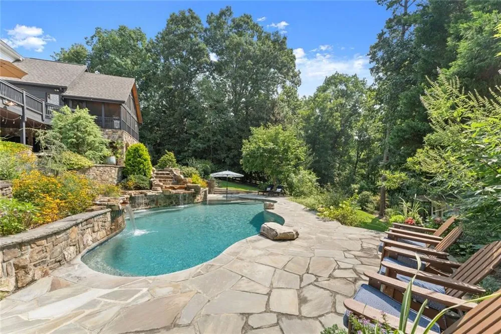 16066 Inverness Trail Milton, GA 30004
