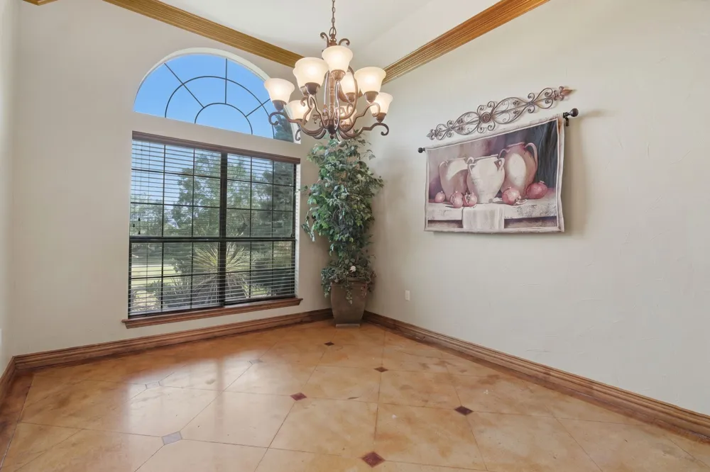 128 Horizon Circle Azle, TX 76020