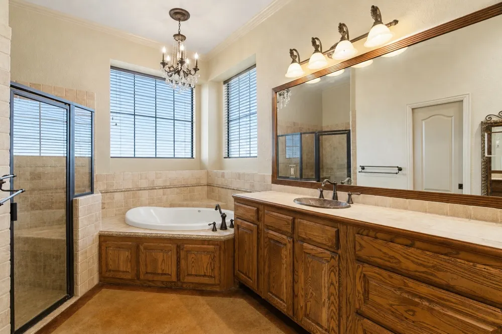 128 Horizon Circle Azle, TX 76020
